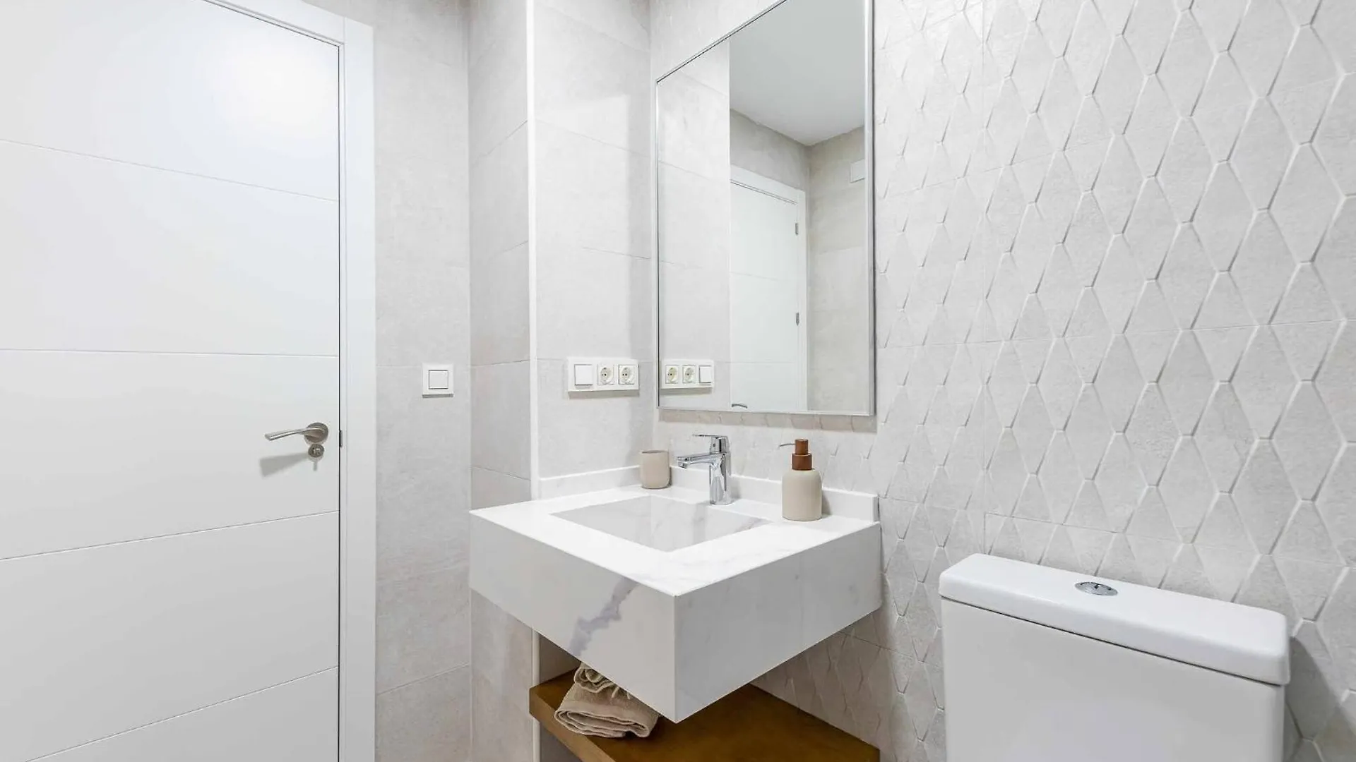 Vivendos - Tr12 - Private Pool Apartment Torremolinos