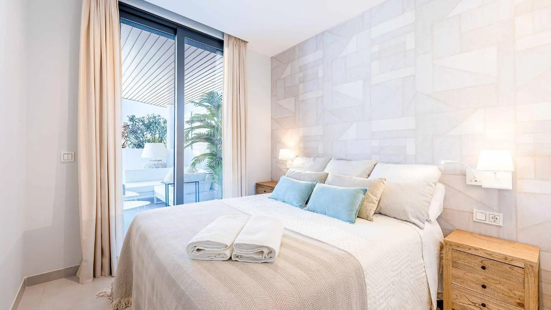Vivendos - Tr12 - Private Pool Apartment Torremolinos