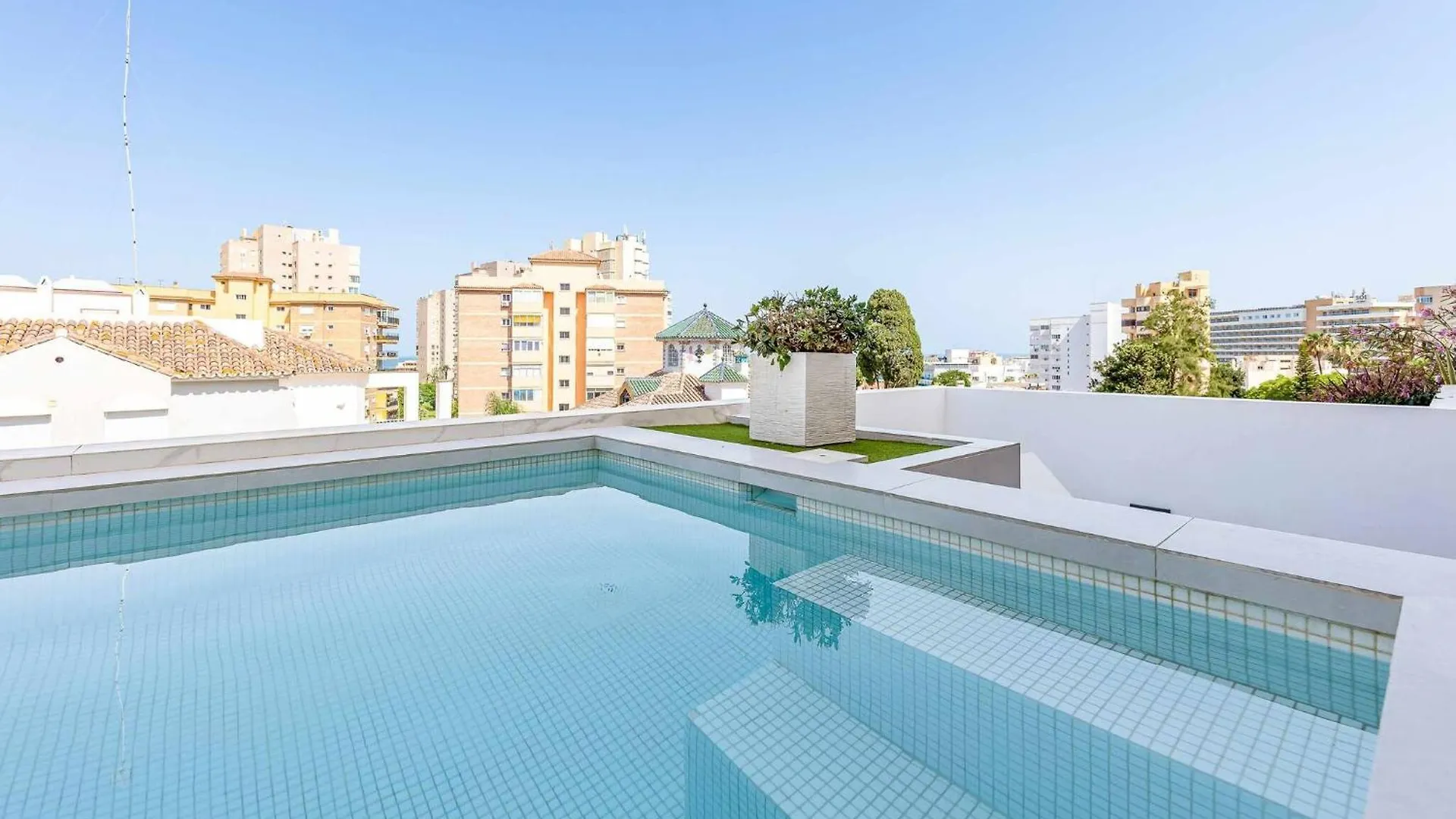 Vivendos - Tr12 - Private Pool Apartment Torremolinos
